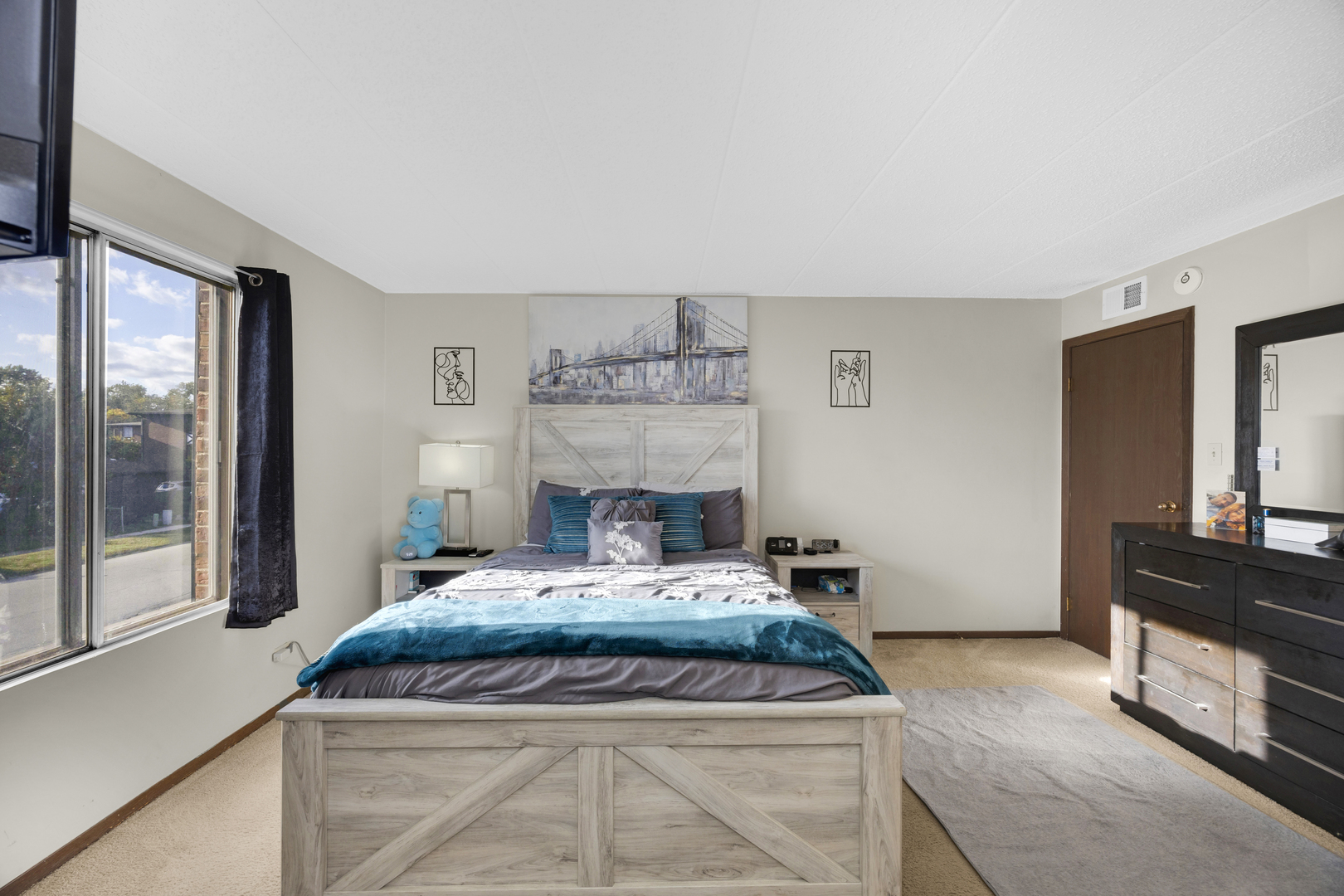 13645 Lamon Avenue Unit: A06