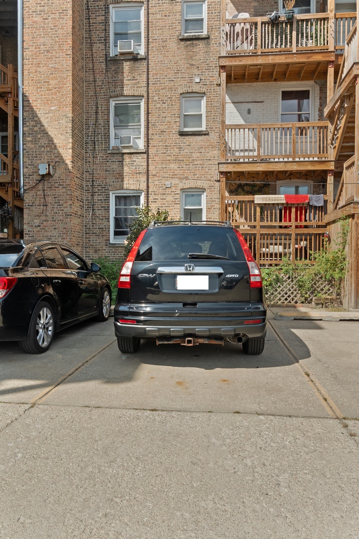 3752 W Giddings Street Unit: 3