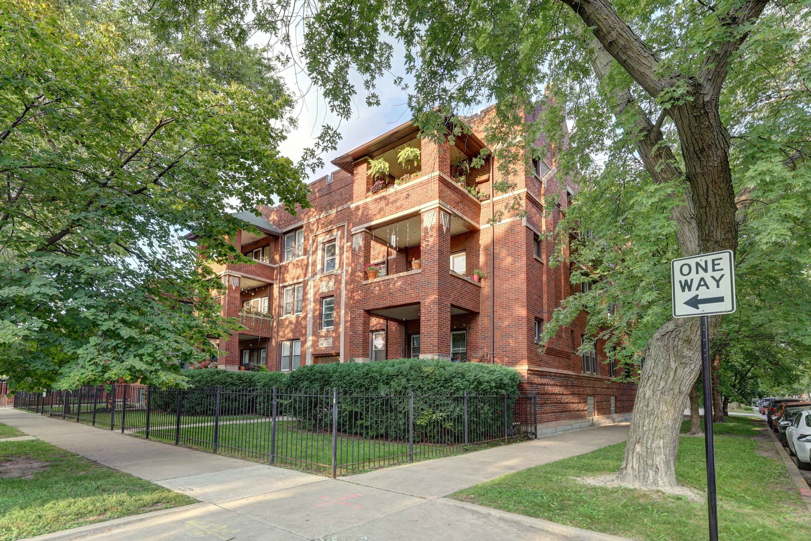 4903 N Monticello Avenue Unit: 3