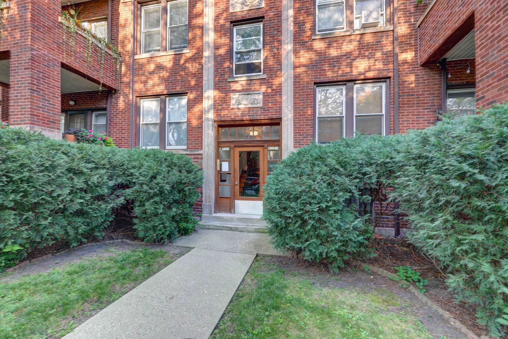 4903 N Monticello Avenue Unit: 3