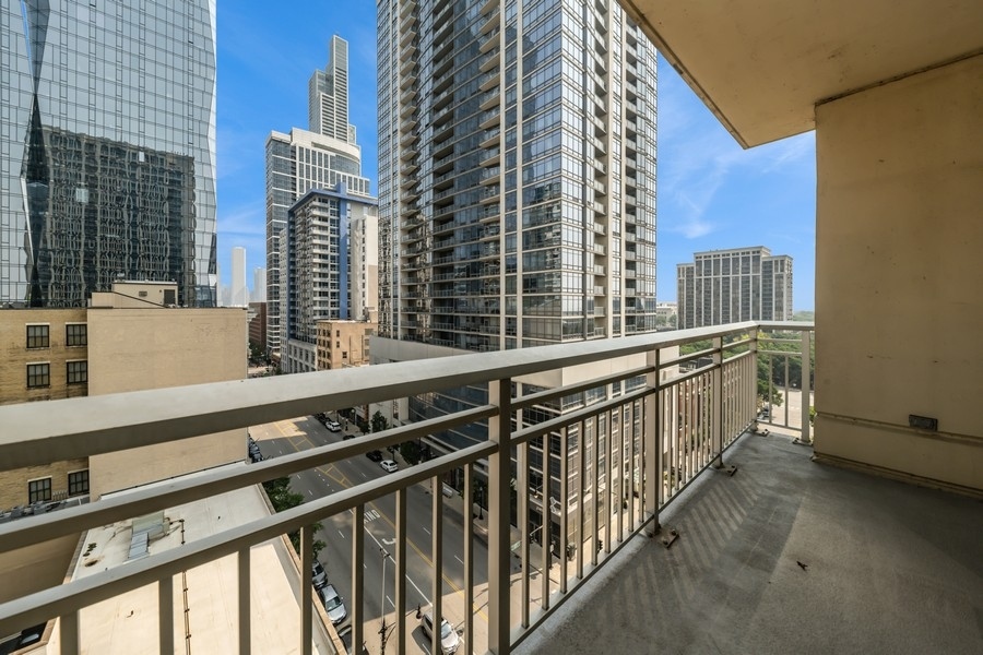 1400 S Michigan Avenue Unit: 1003