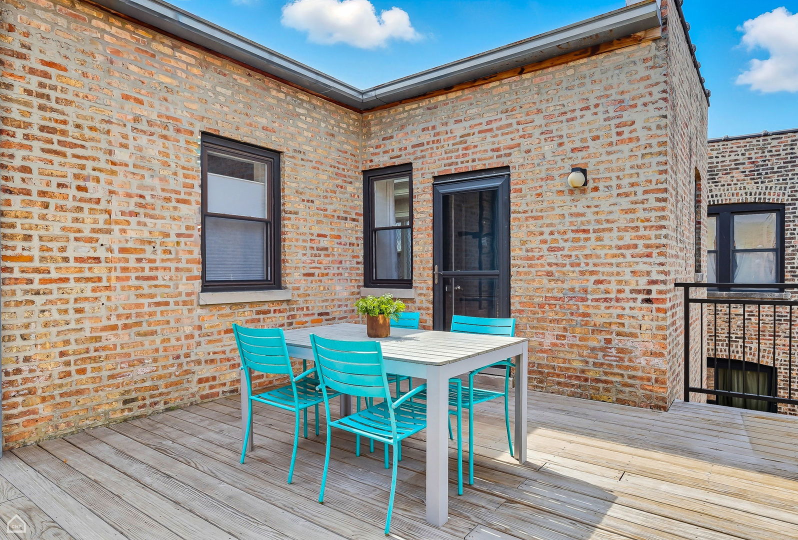 2706 W Cortland Street Unit: 3