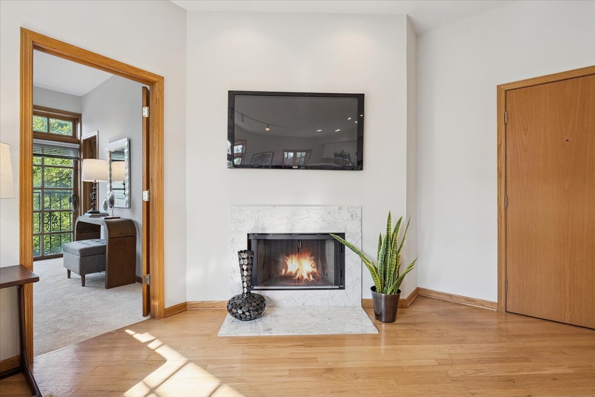 2855 N MILDRED Street Unit: 3N