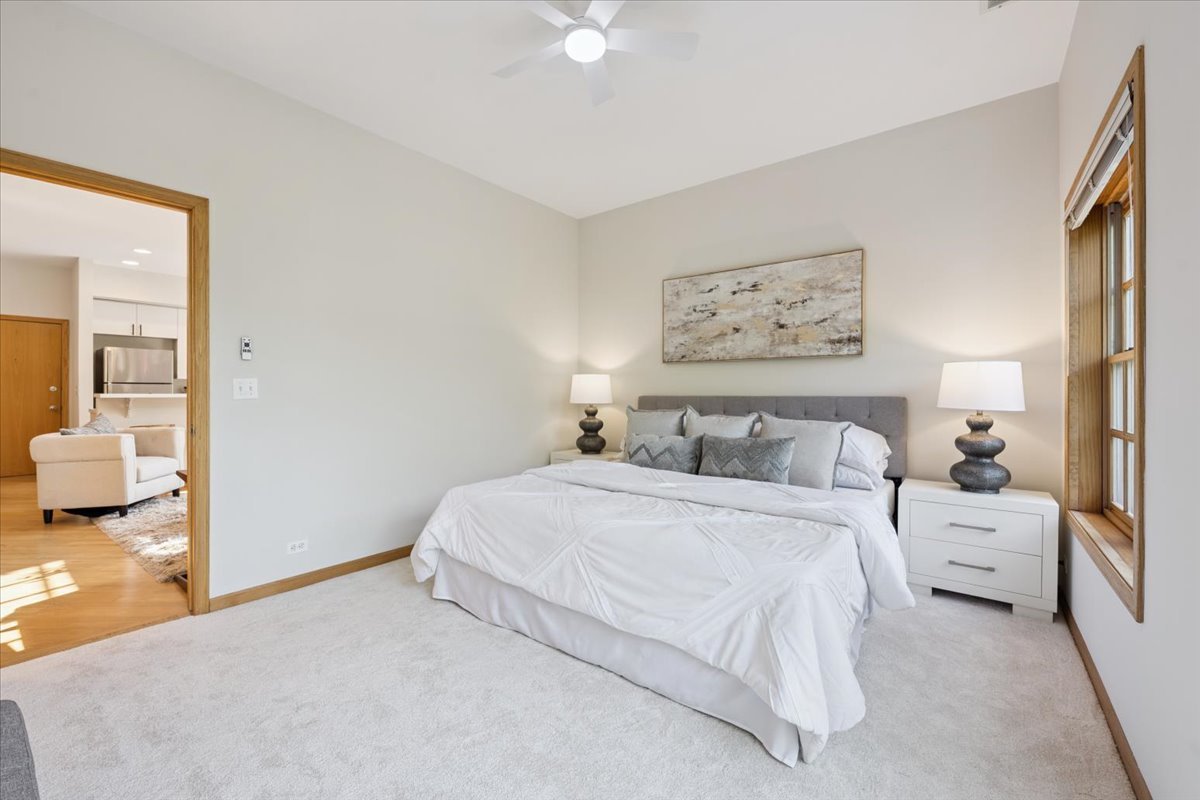 2855 N MILDRED Street Unit: 3N