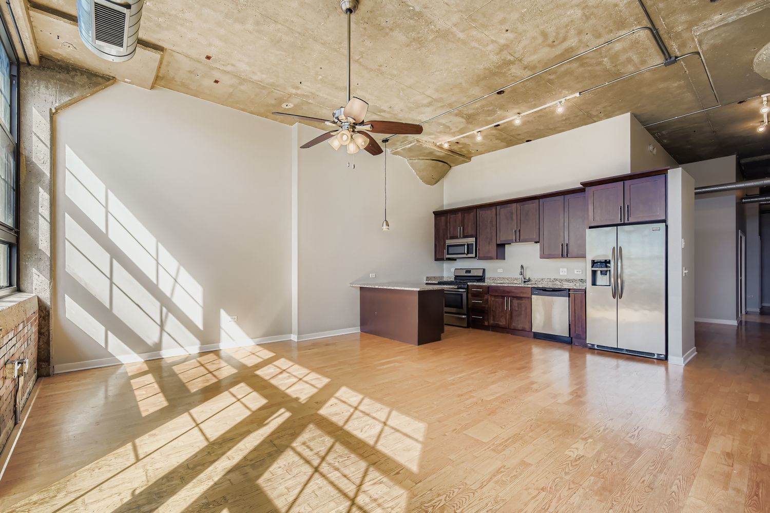 3963 W Belmont Avenue Unit: 336