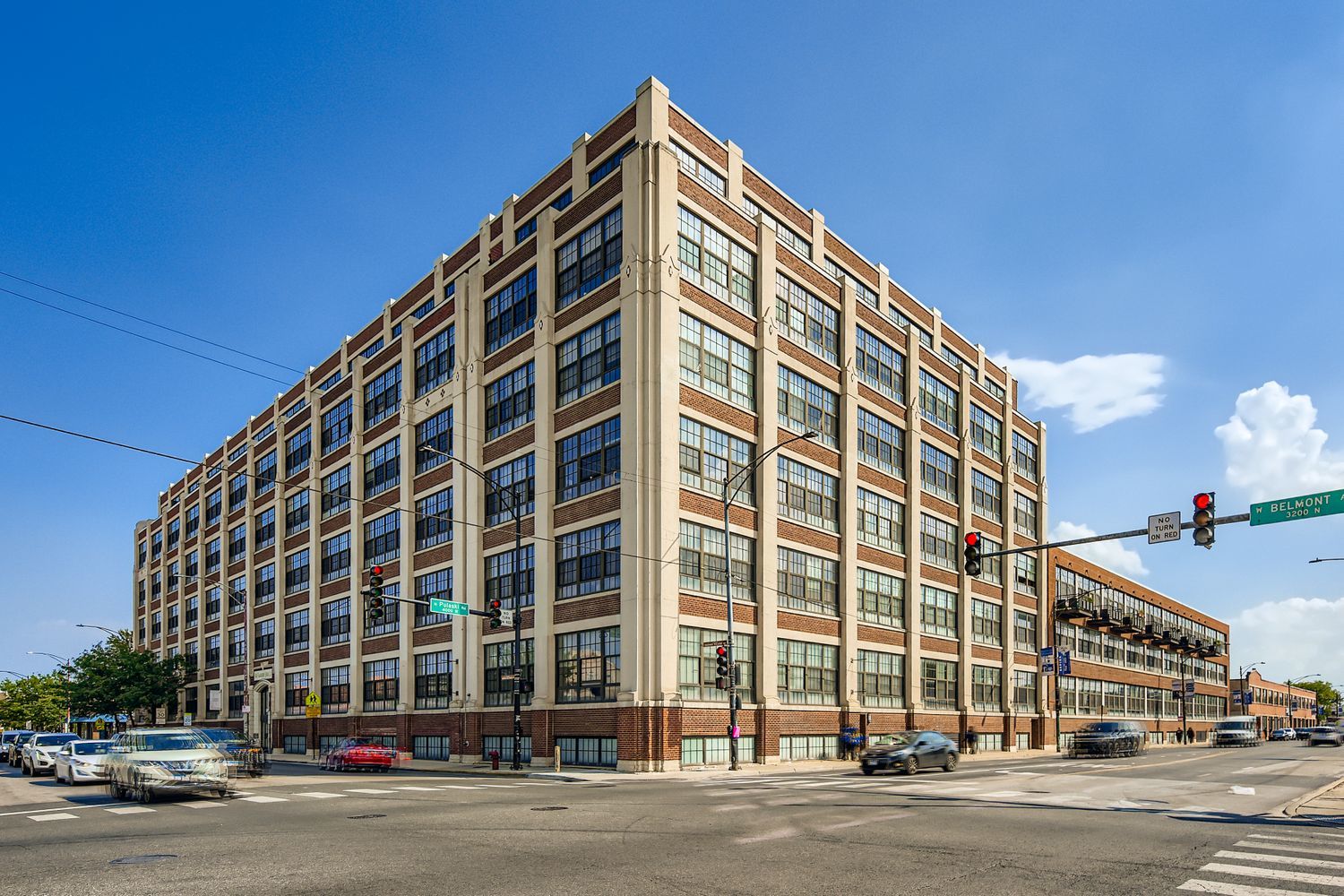 3963 W Belmont Avenue Unit: 336