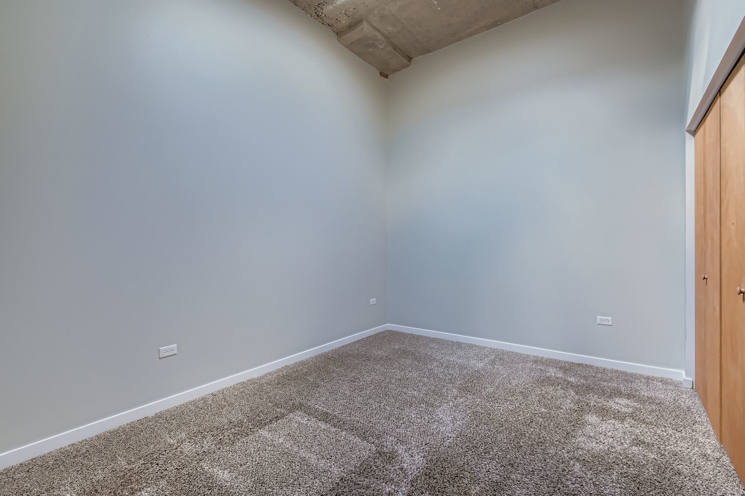 3963 W Belmont Avenue Unit: 336