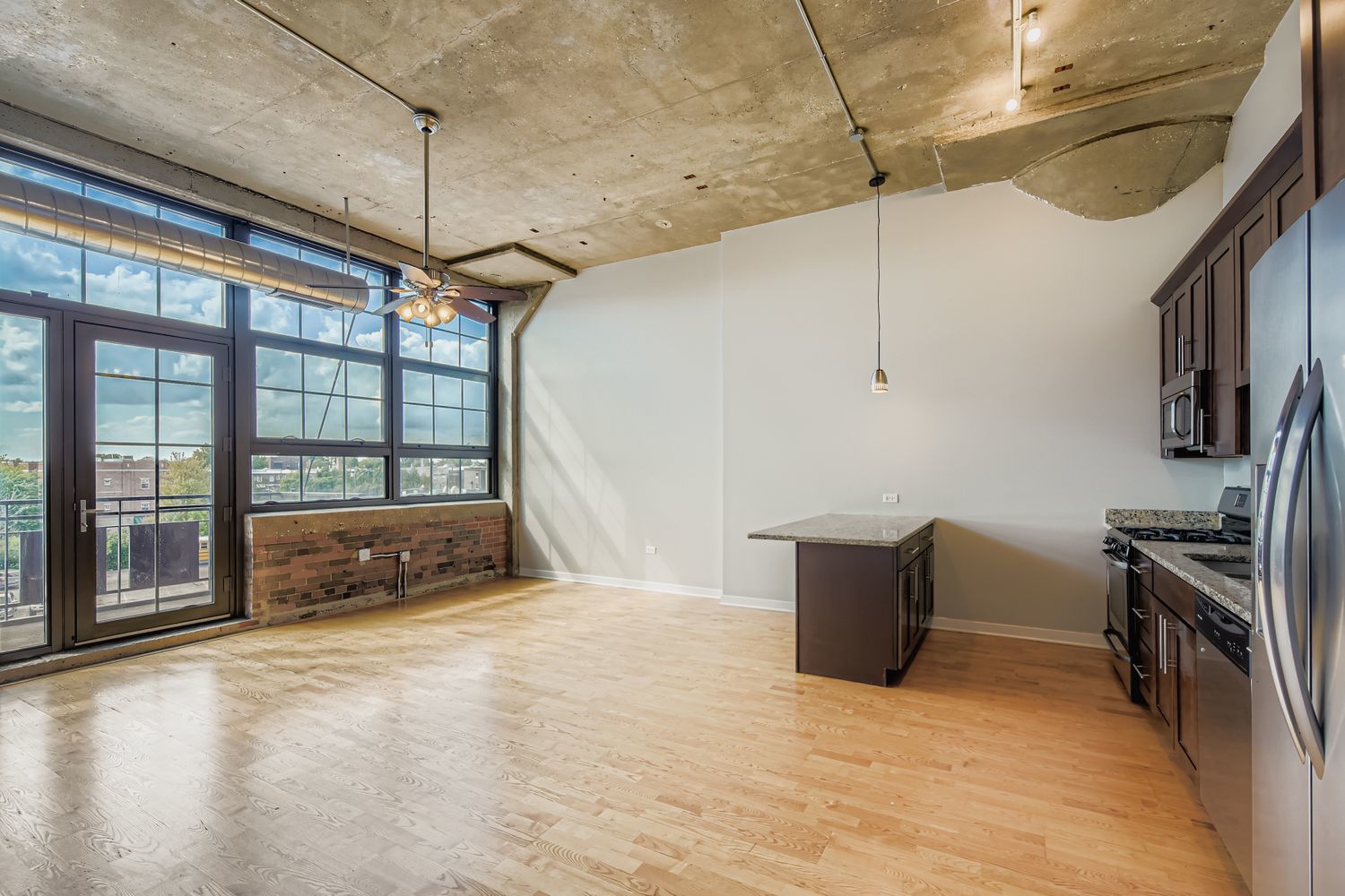 3963 W Belmont Avenue Unit: 336