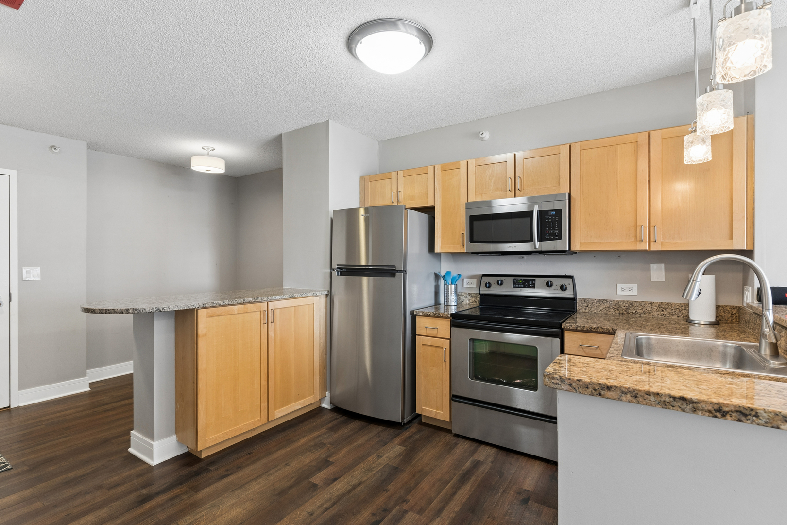 222 N Columbus Drive Unit: 3401