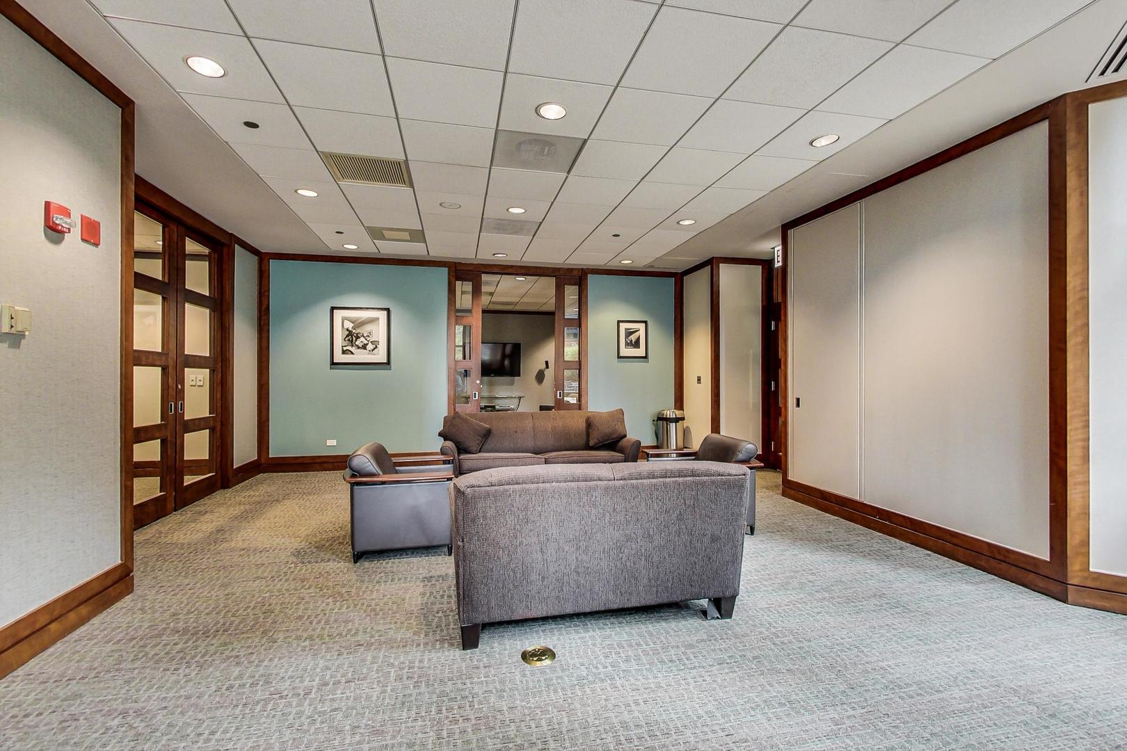 222 N Columbus Drive Unit: 3401