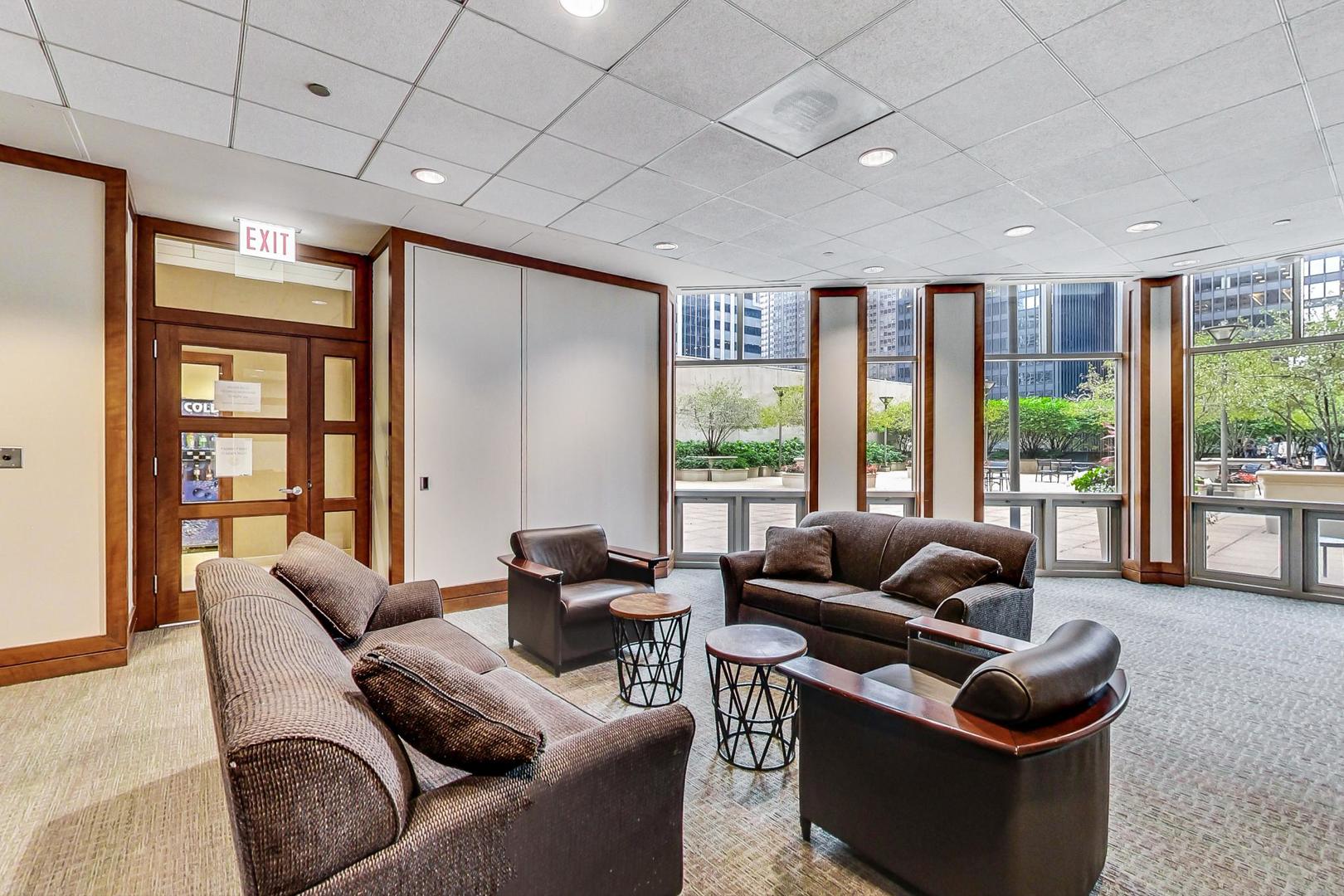 222 N Columbus Drive Unit: 3401