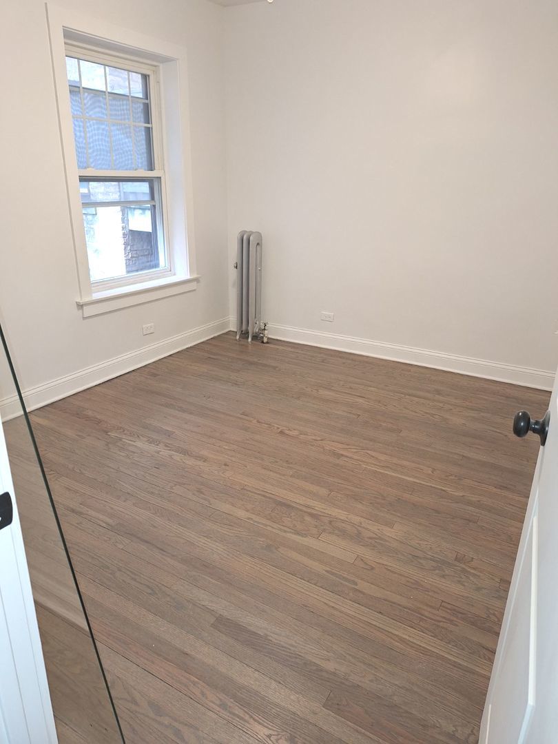 1070 W Thorndale Avenue Unit: 2M