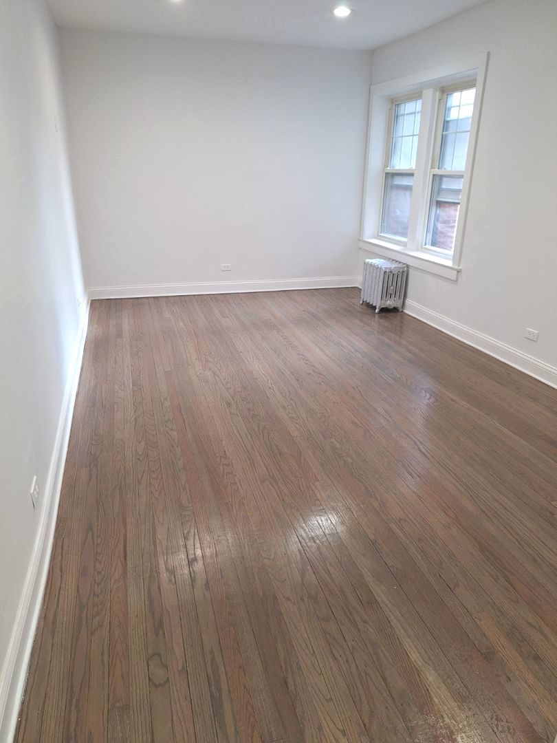 1070 W Thorndale Avenue Unit: 2M