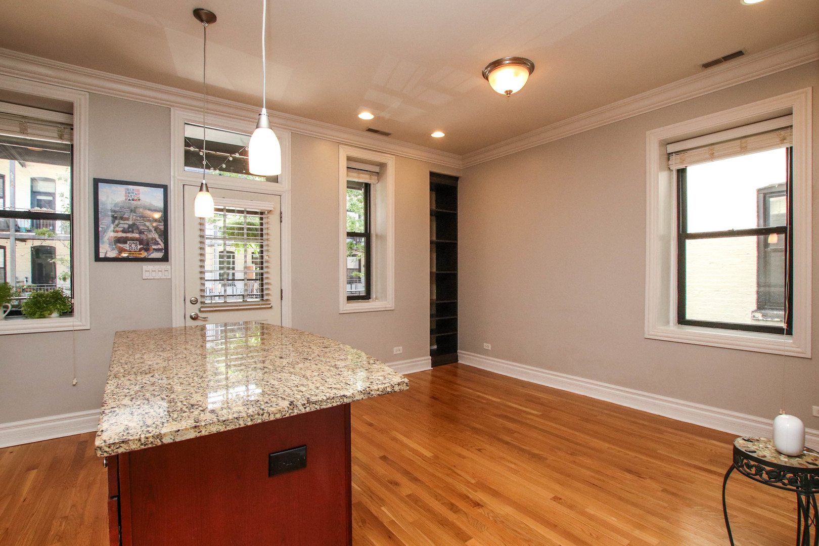 1709 N Crilly Court Unit: 2E