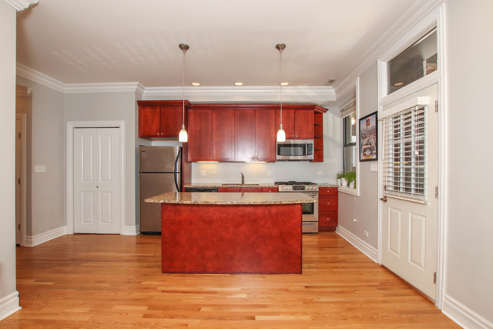 1709 N Crilly Court Unit: 2E