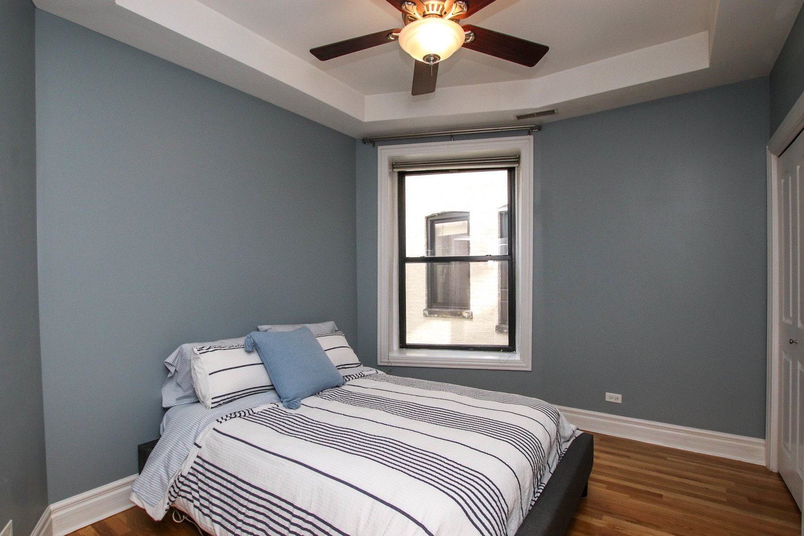 1709 N Crilly Court Unit: 2E