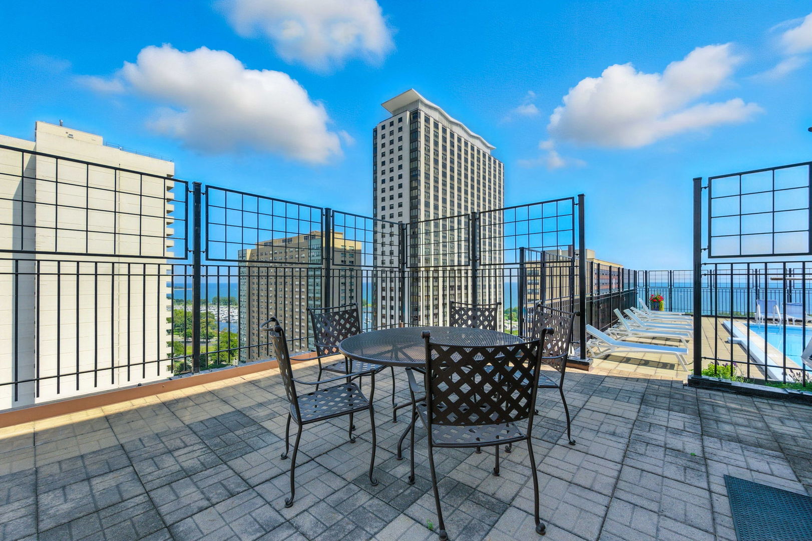 3110 N Sheridan Road Unit: 905