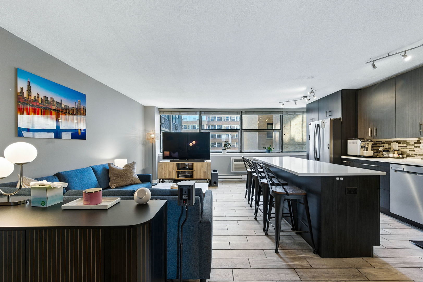 3110 N Sheridan Road Unit: 905