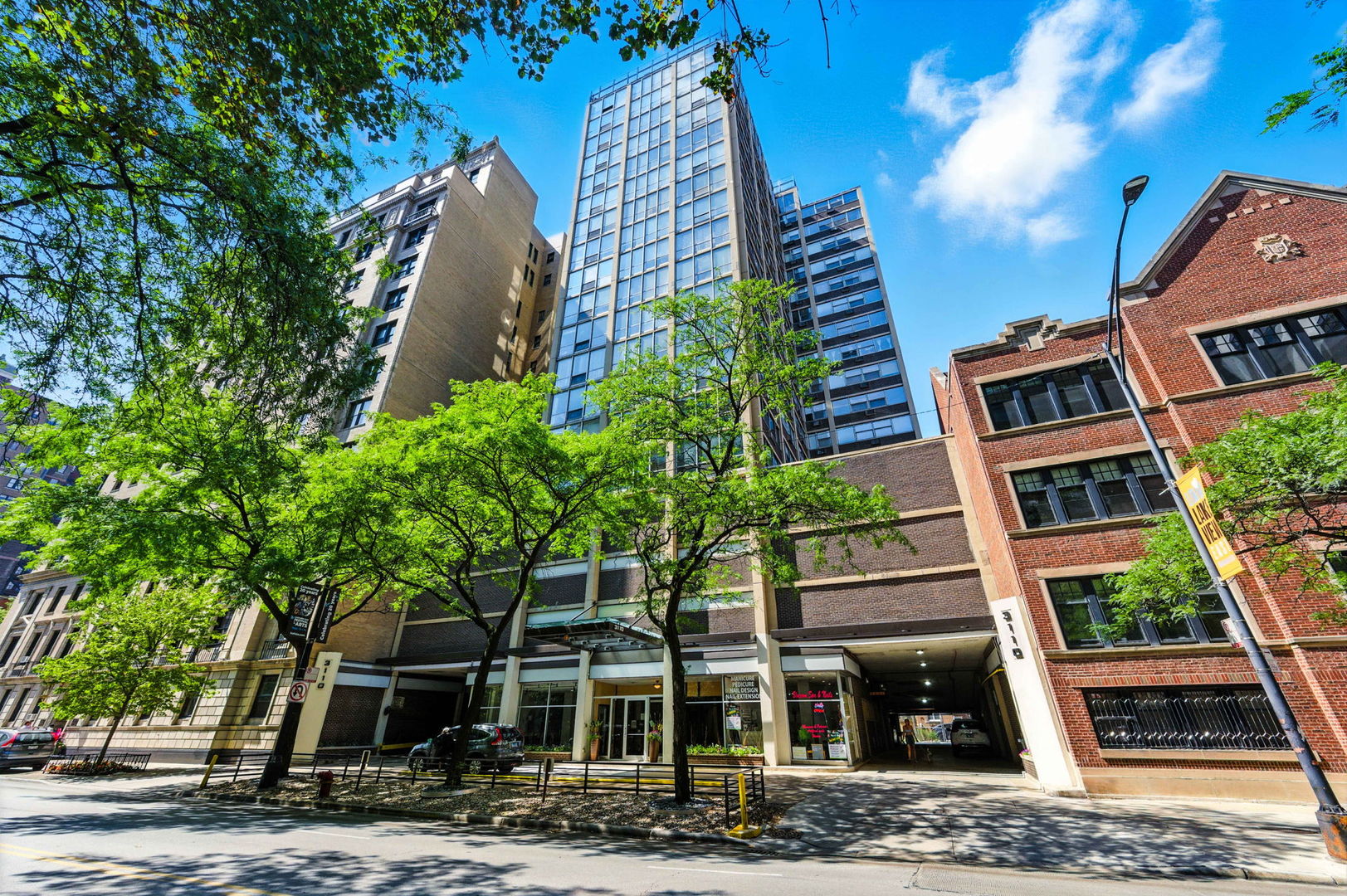 3110 N Sheridan Road Unit: 905