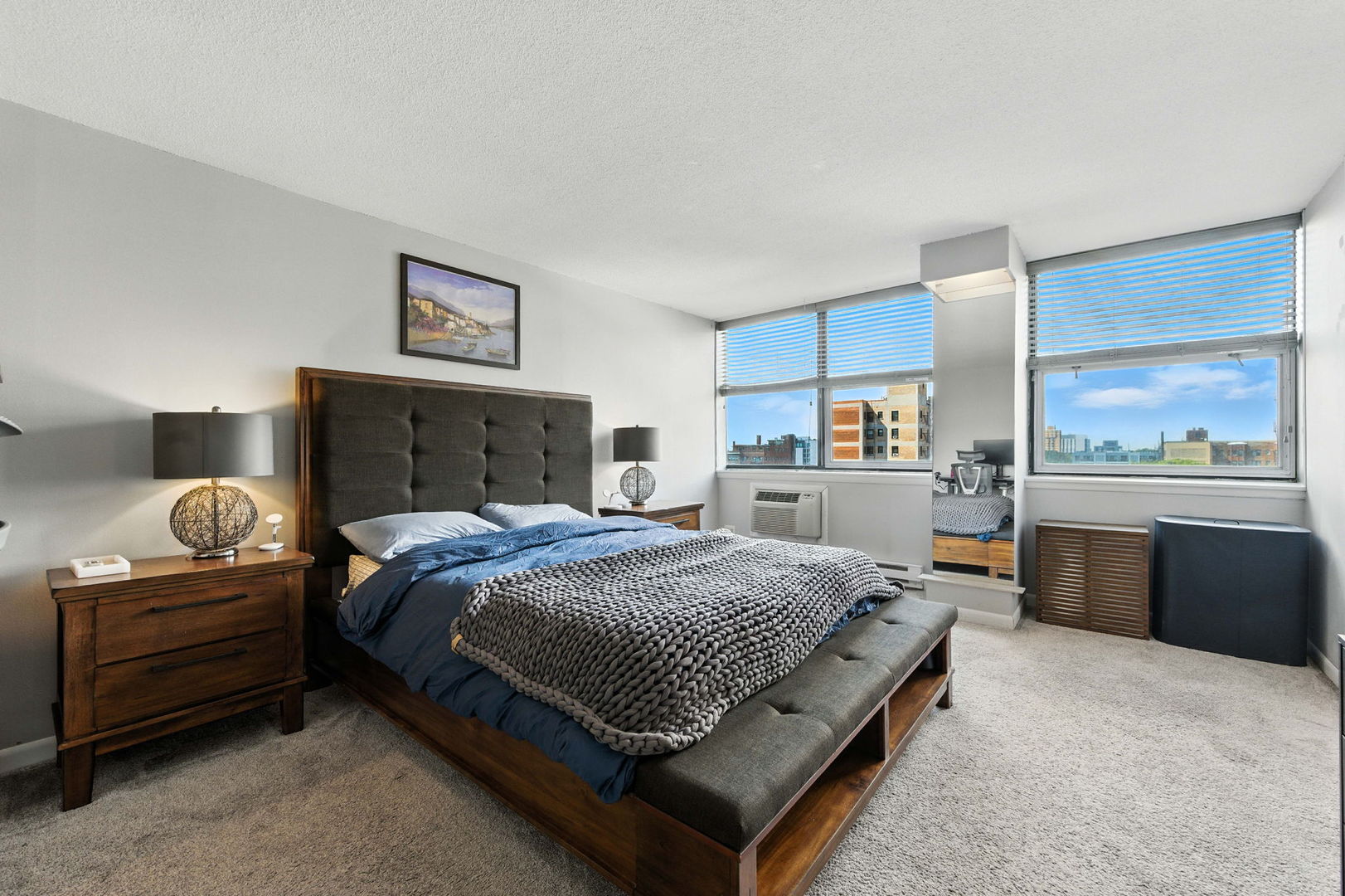 3110 N Sheridan Road Unit: 905