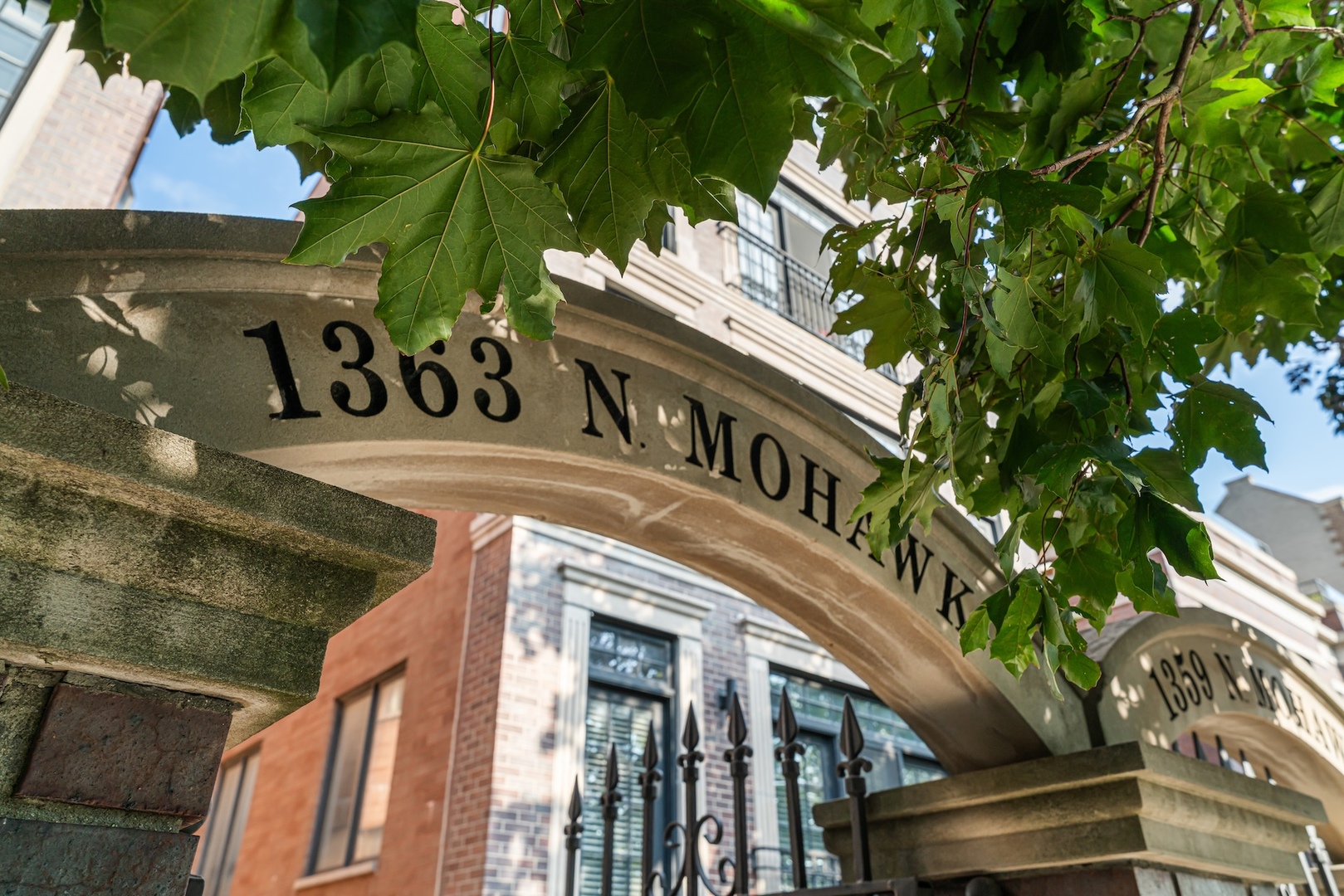 1363 N Mohawk Street Unit: 3