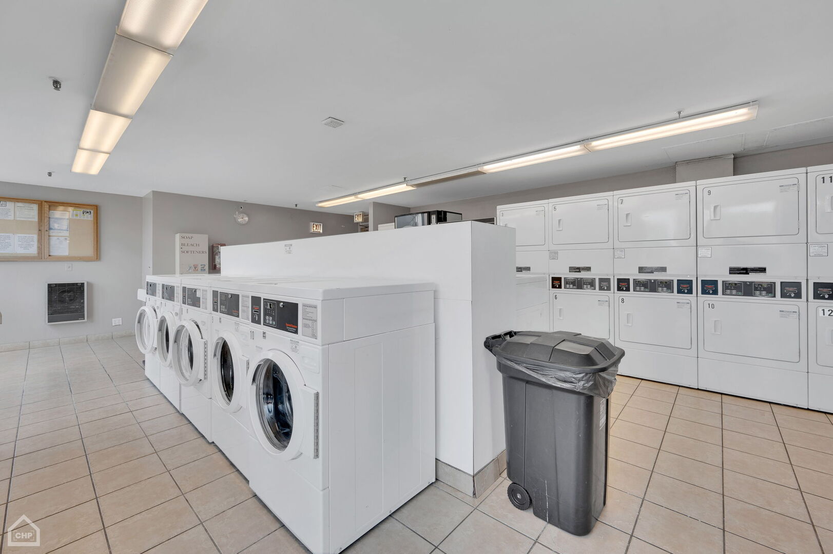 1122 N Clark Street Unit: 1910