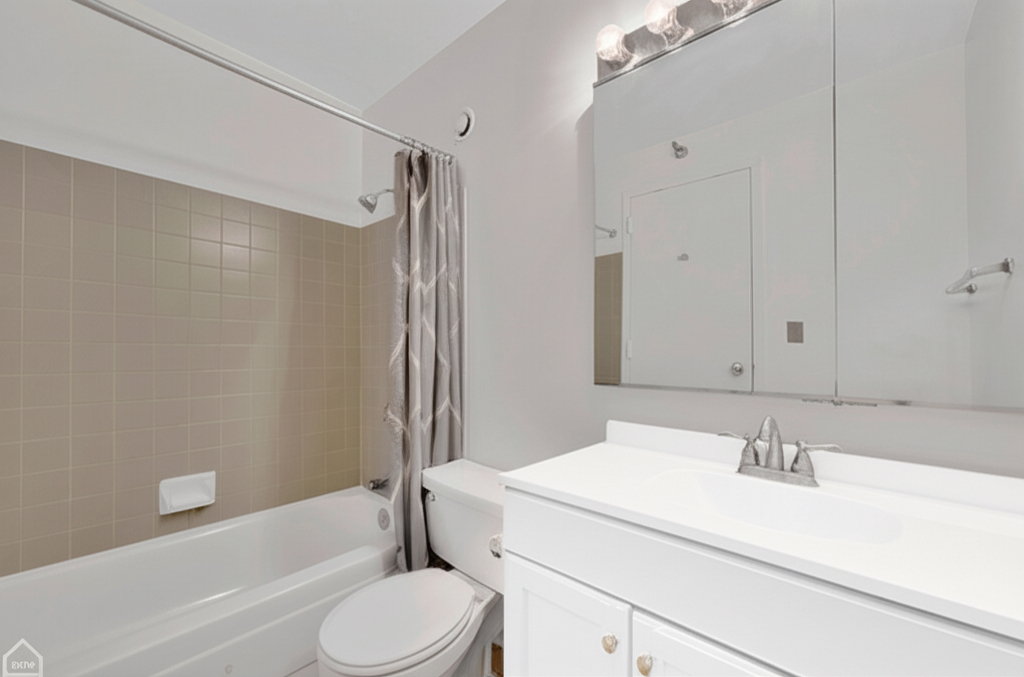 1122 N Clark Street Unit: 1910