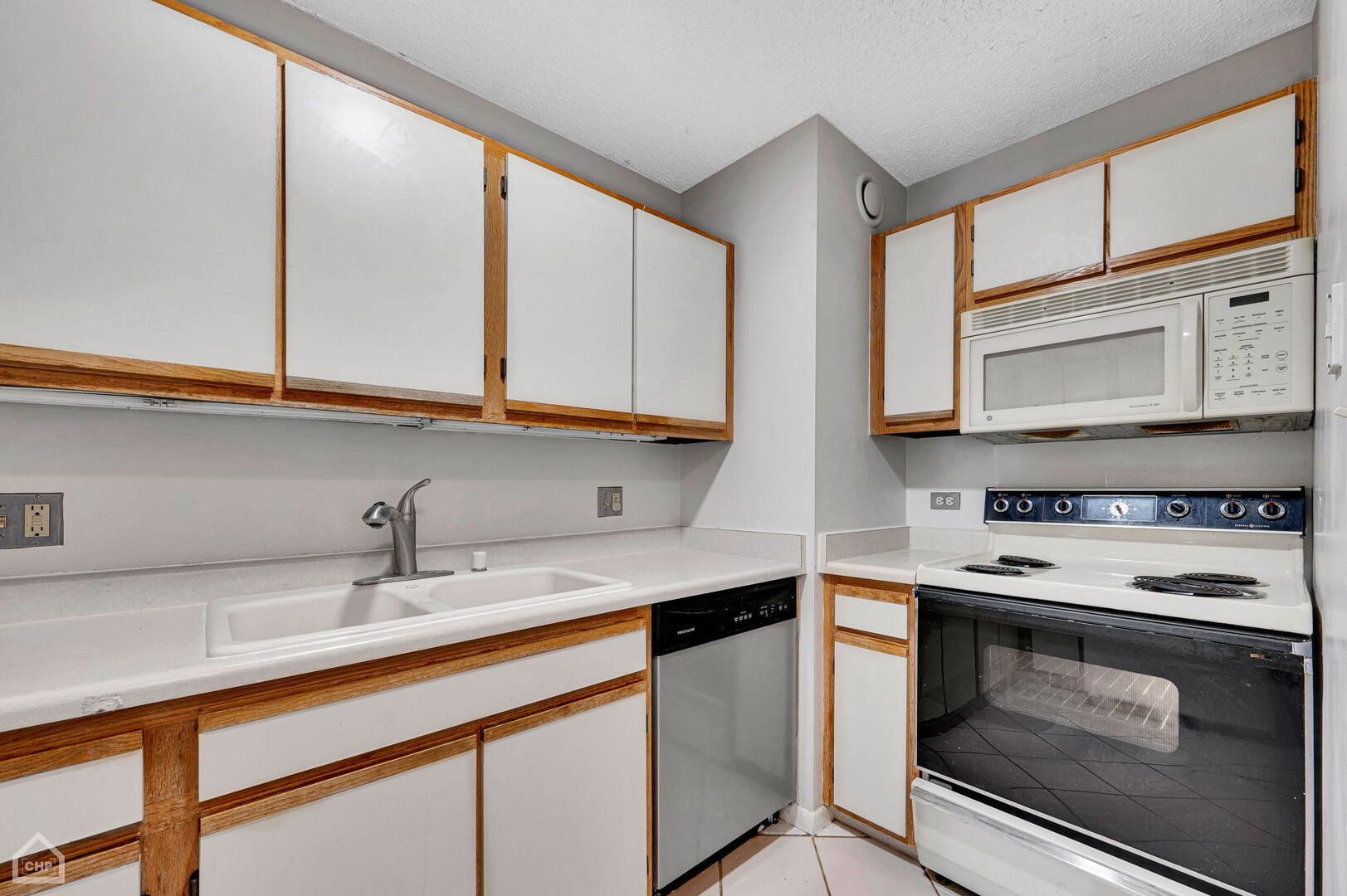 1122 N Clark Street Unit: 1910