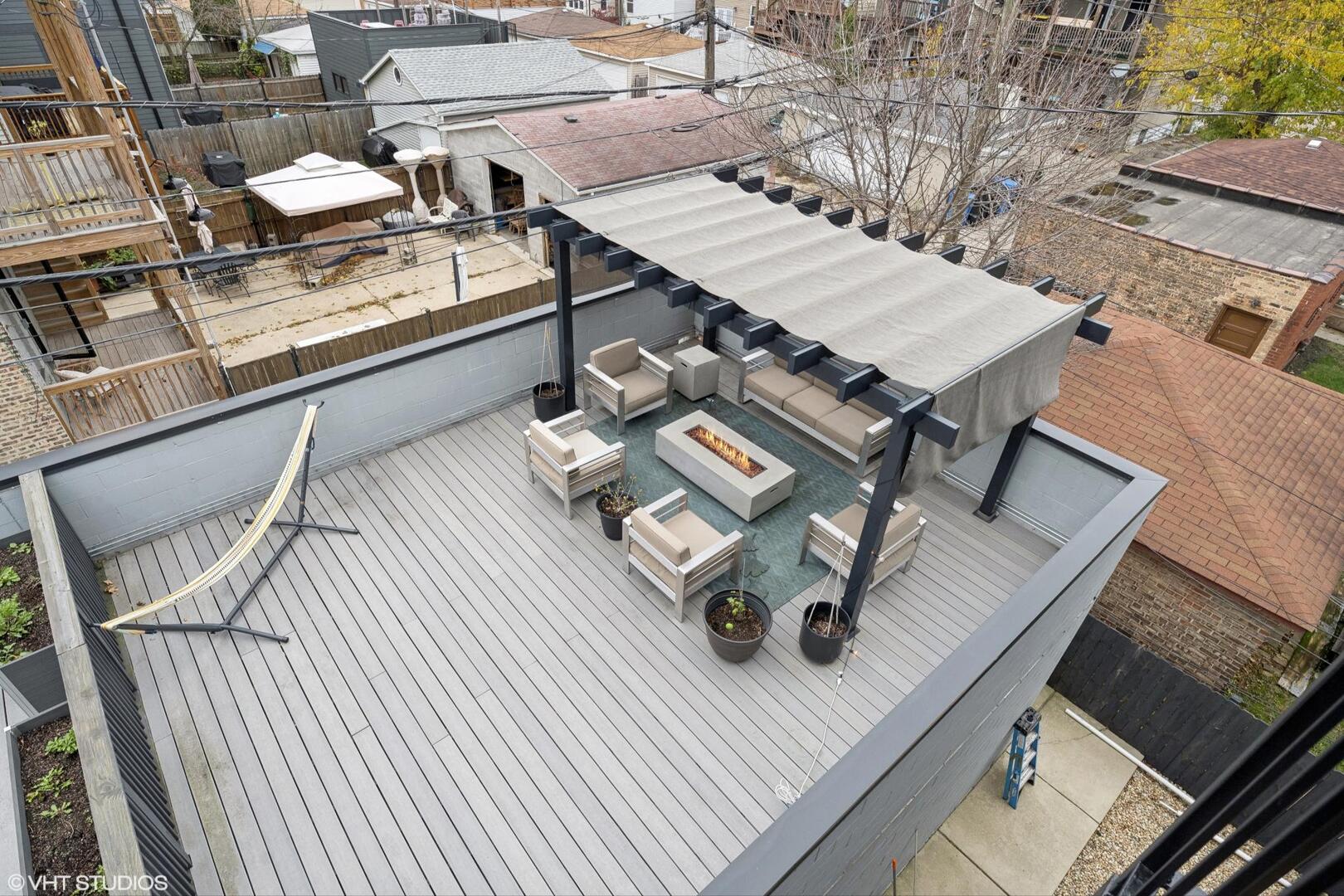 2040 N Kedzie Avenue Unit: 2N