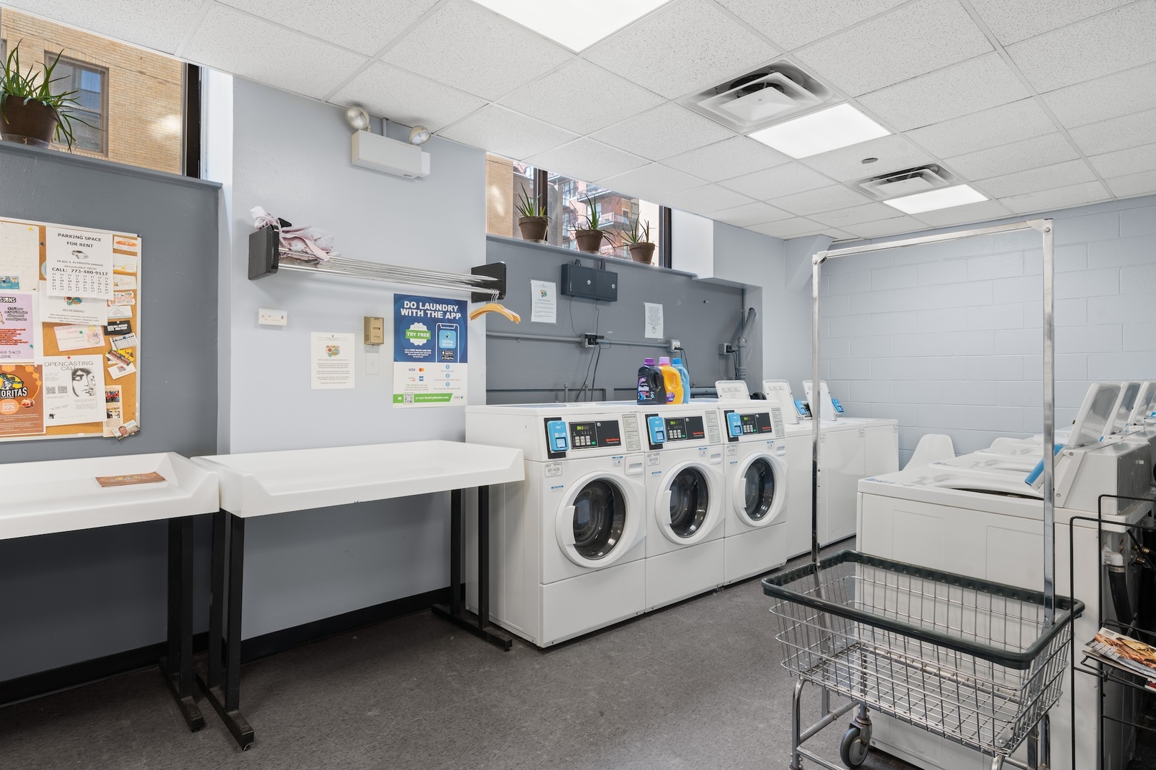 600 S Dearborn Street Unit: 1007