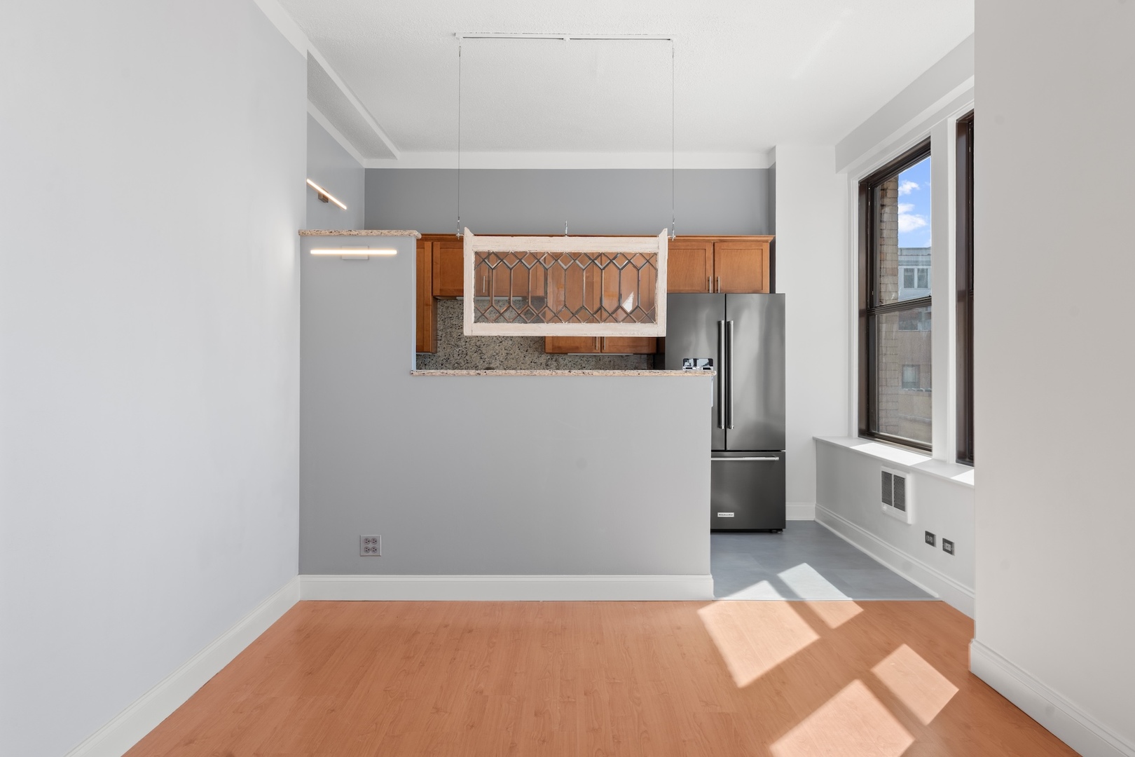 600 S Dearborn Street Unit: 1007