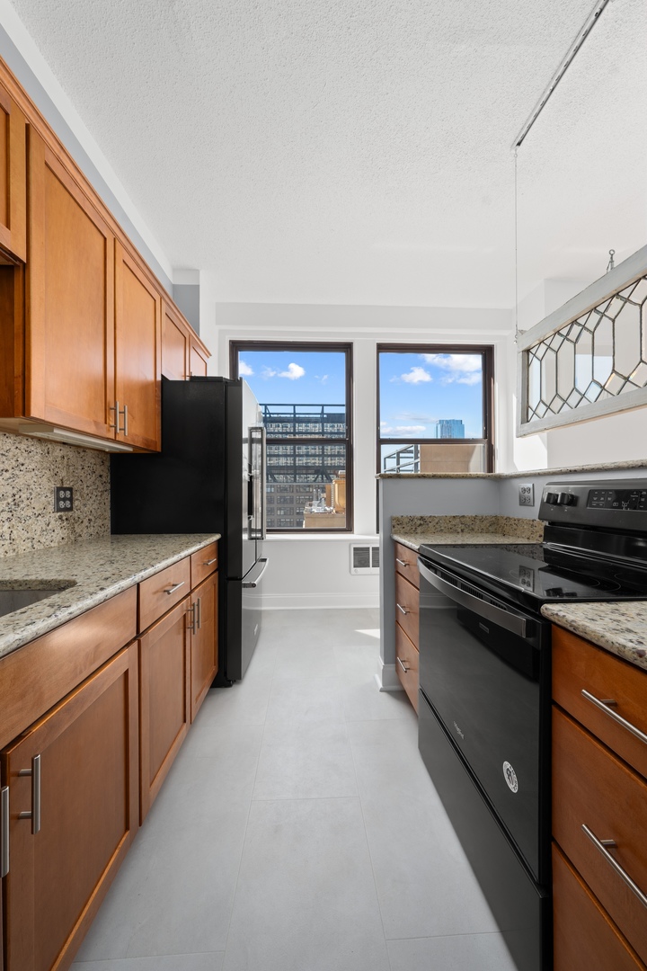 600 S Dearborn Street Unit: 1007