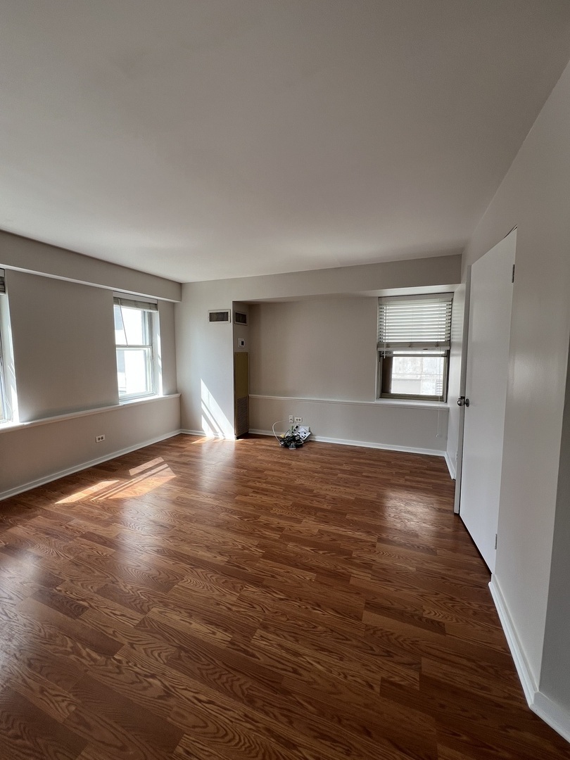 40 E 9th Street Unit: 815