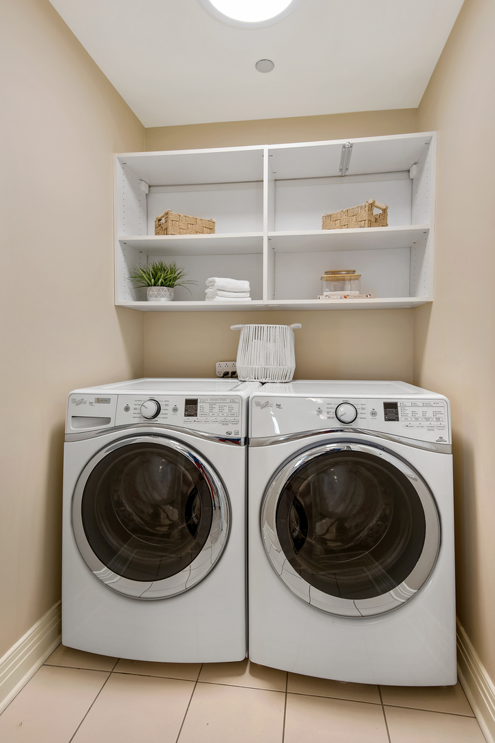 600 N Lake Shore Drive Unit: 3605