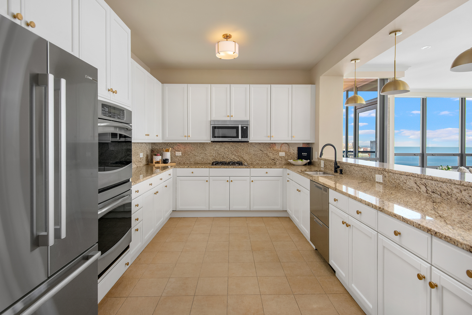 600 N Lake Shore Drive Unit: 3605