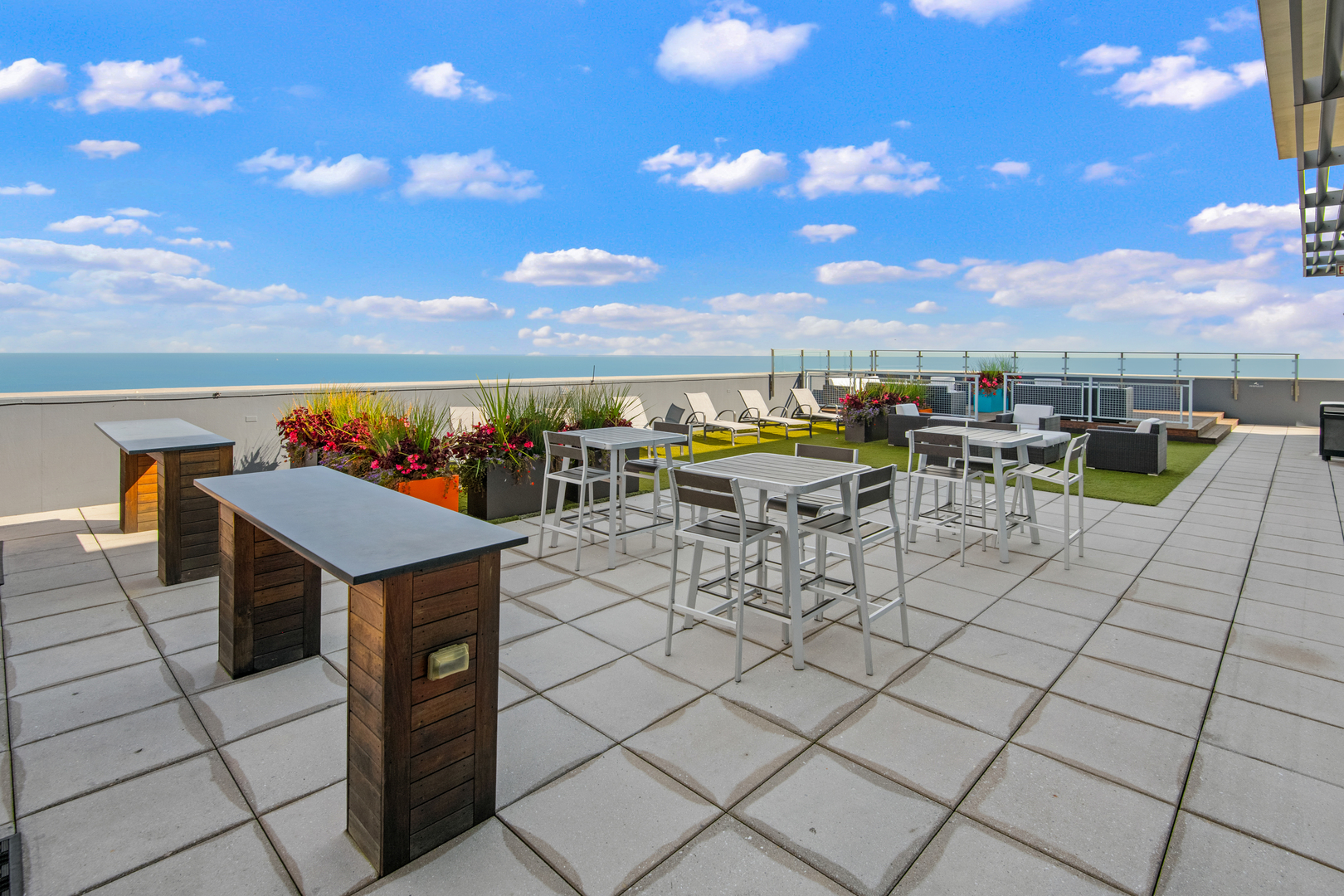 600 N Lake Shore Drive Unit: 3605