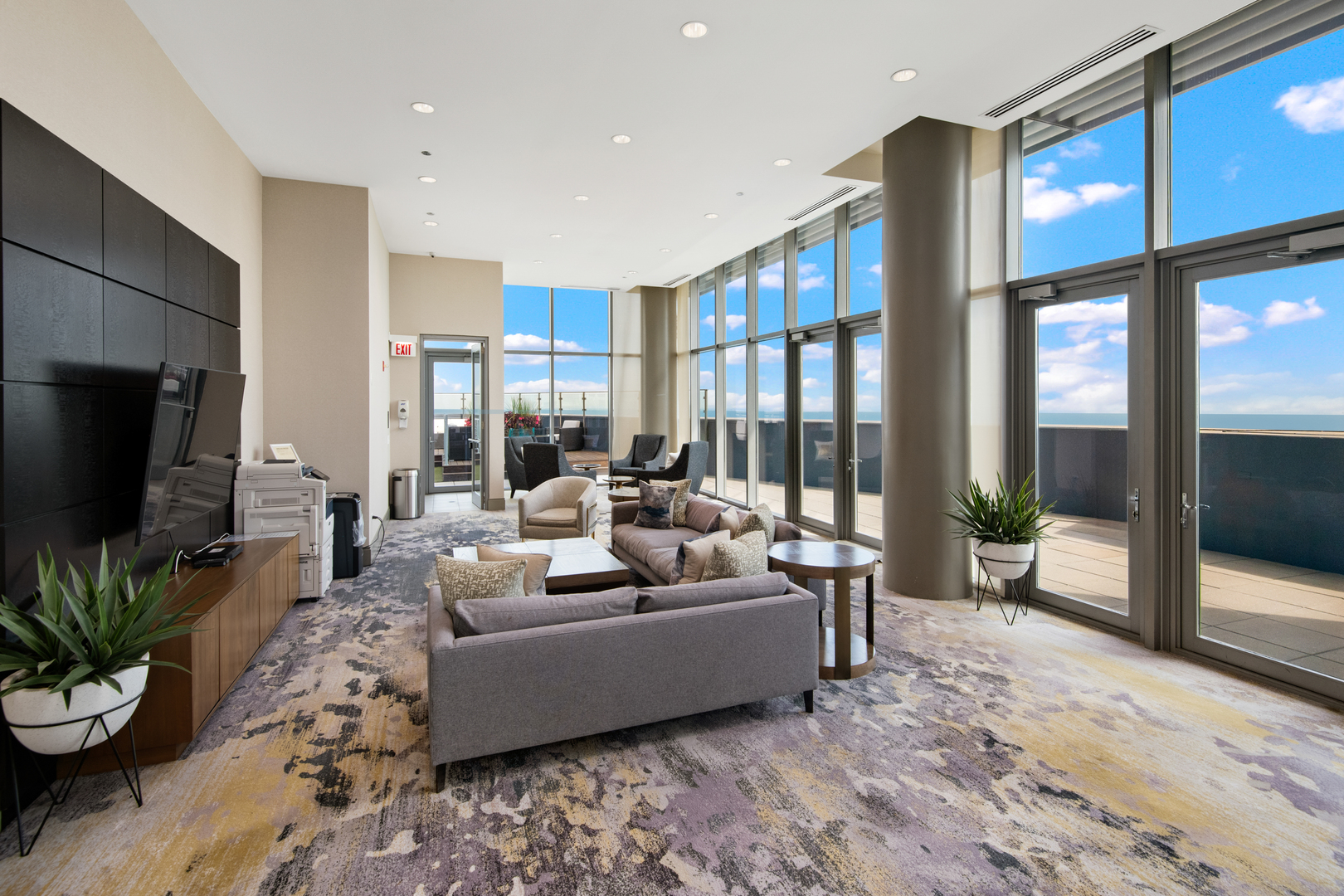 600 N Lake Shore Drive Unit: 3605