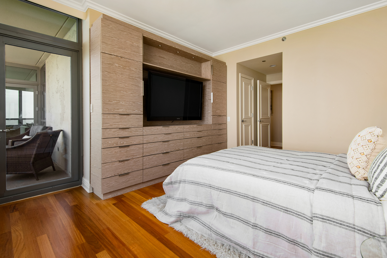 600 N Lake Shore Drive Unit: 3605