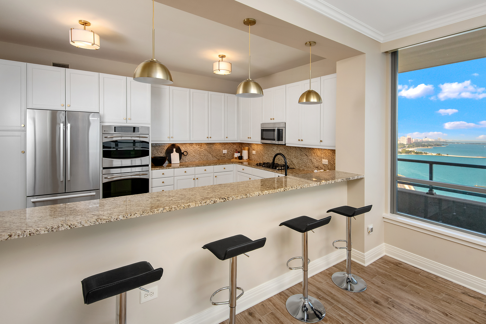 600 N Lake Shore Drive Unit: 3605