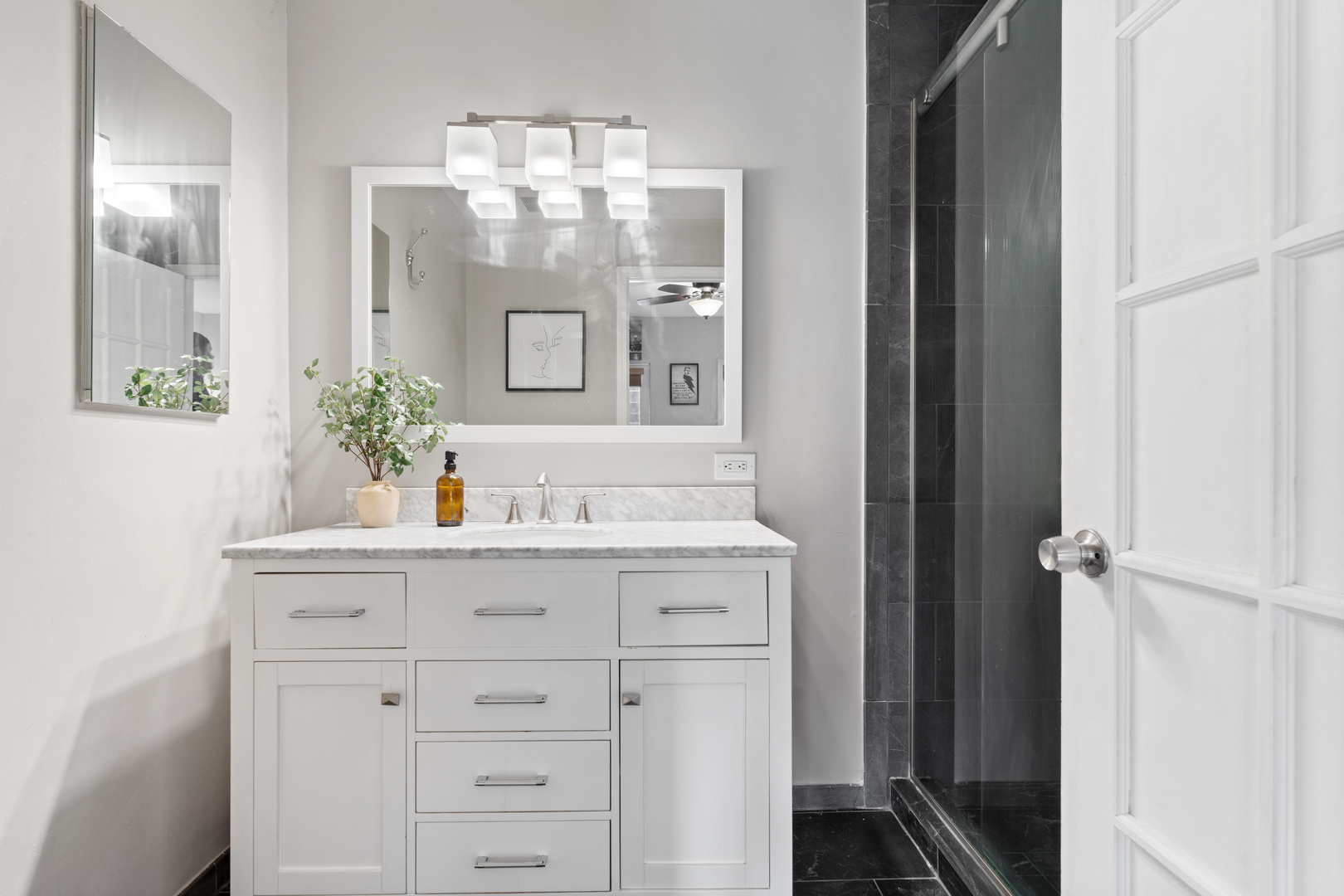 1312 N LEAVITT Street Unit: 1