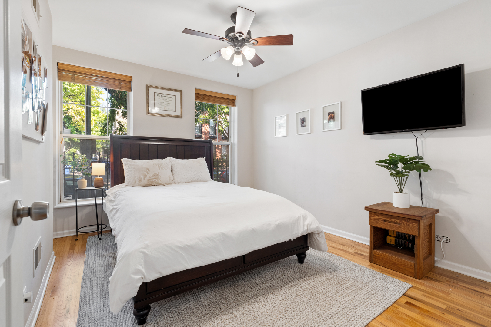 1312 N LEAVITT Street Unit: 1