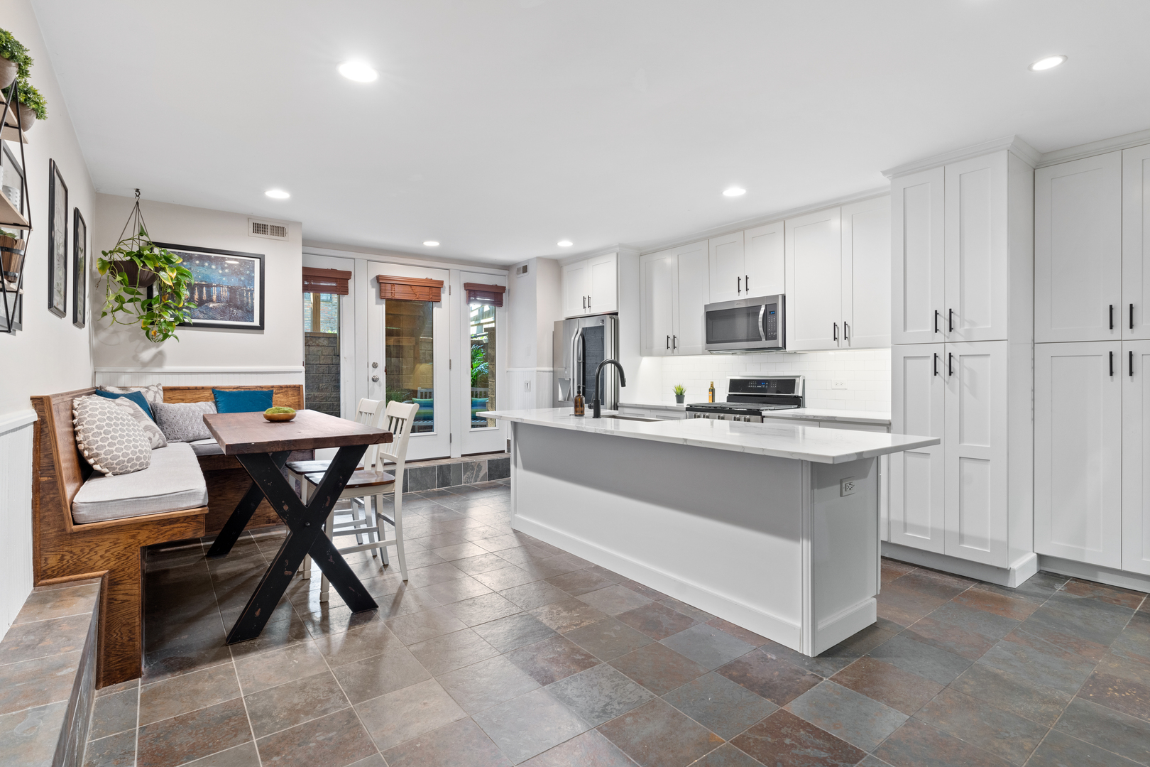 1312 N LEAVITT Street Unit: 1