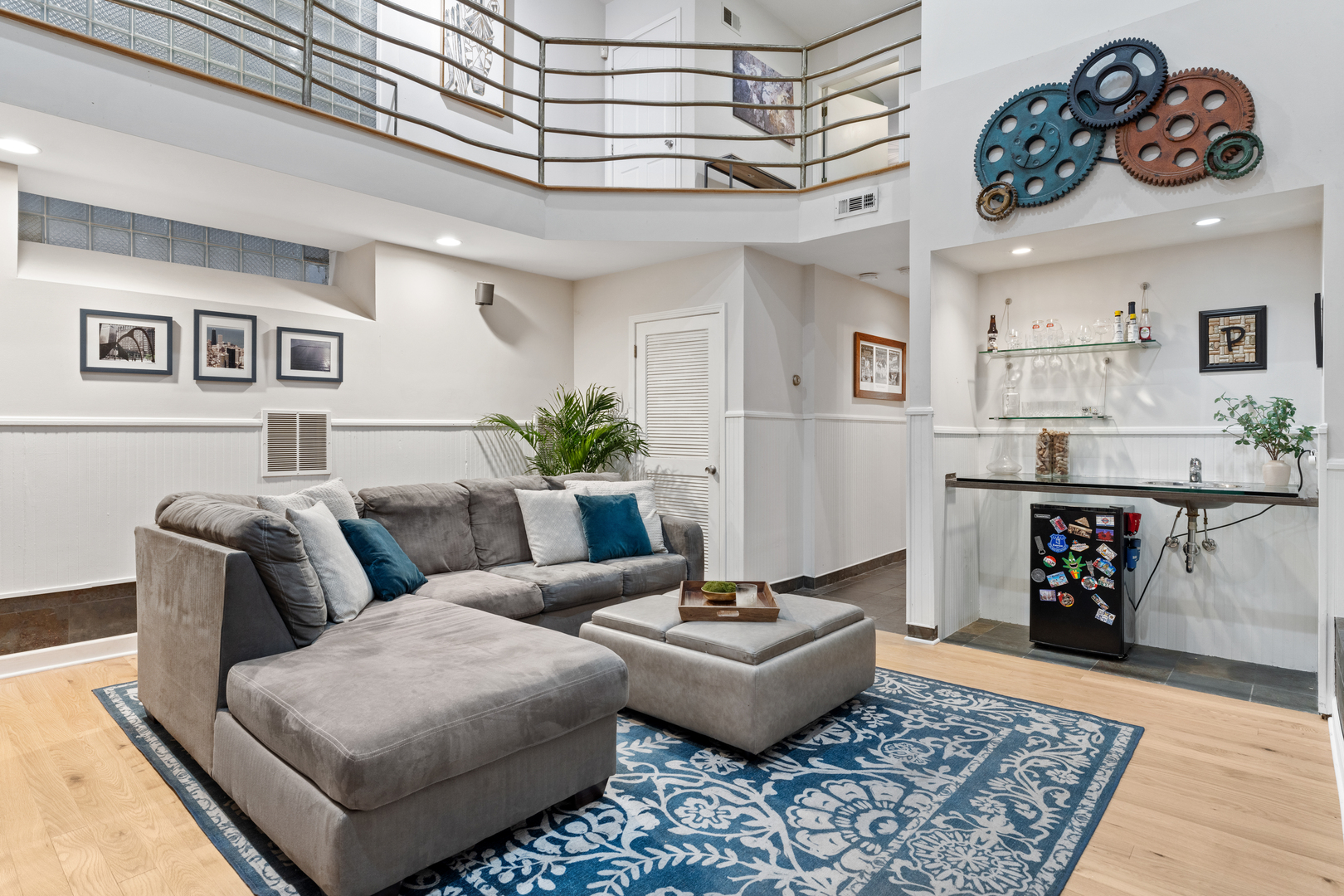 1312 N LEAVITT Street Unit: 1