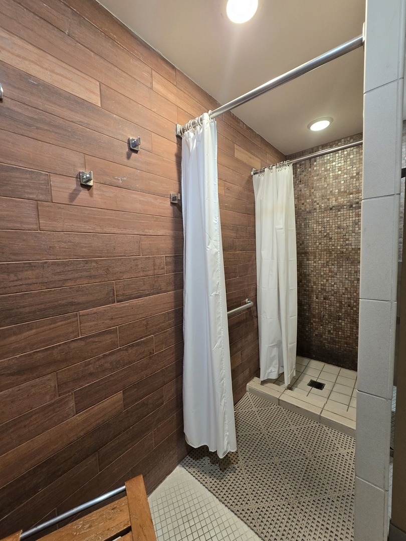 155 N HARBOR Drive Unit: 1508