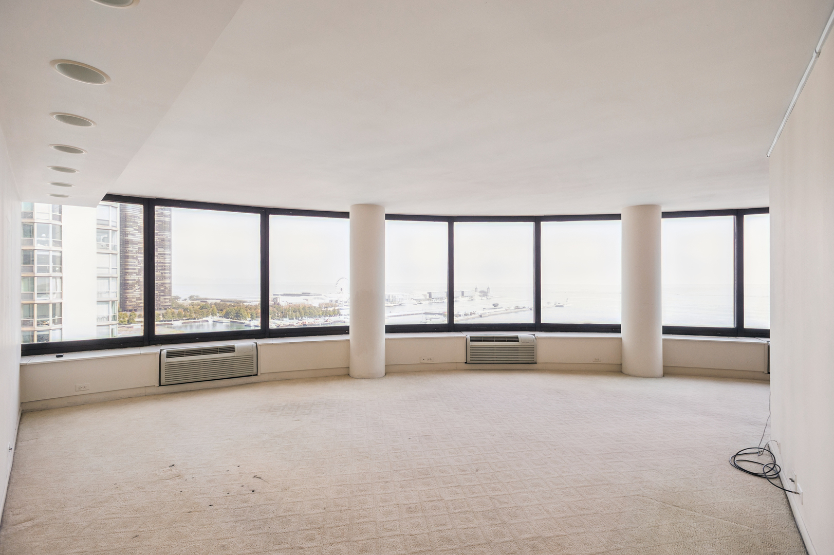 155 N HARBOR Drive Unit: 1508