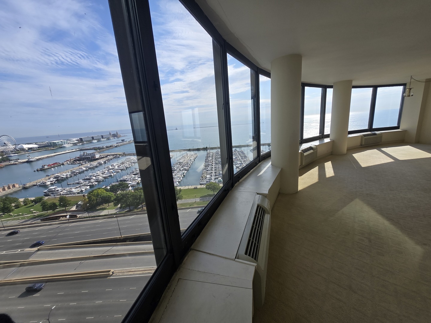 155 N HARBOR Drive Unit: 1508