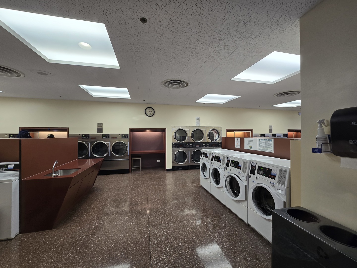 155 N HARBOR Drive Unit: 1508