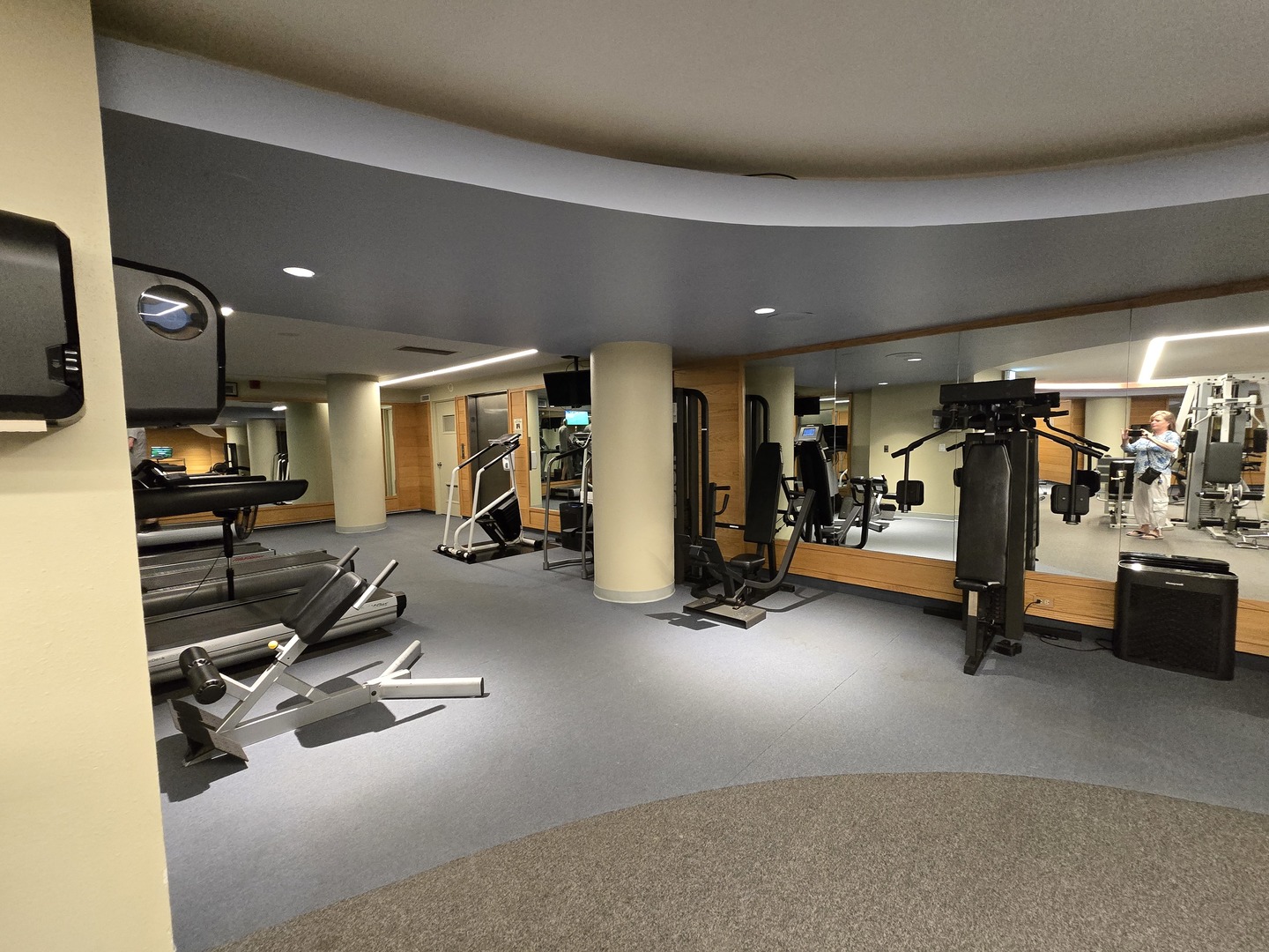 155 N HARBOR Drive Unit: 1508