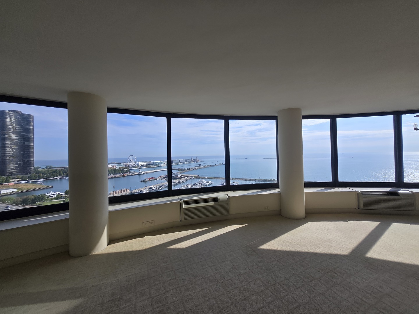 155 N HARBOR Drive Unit: 1508