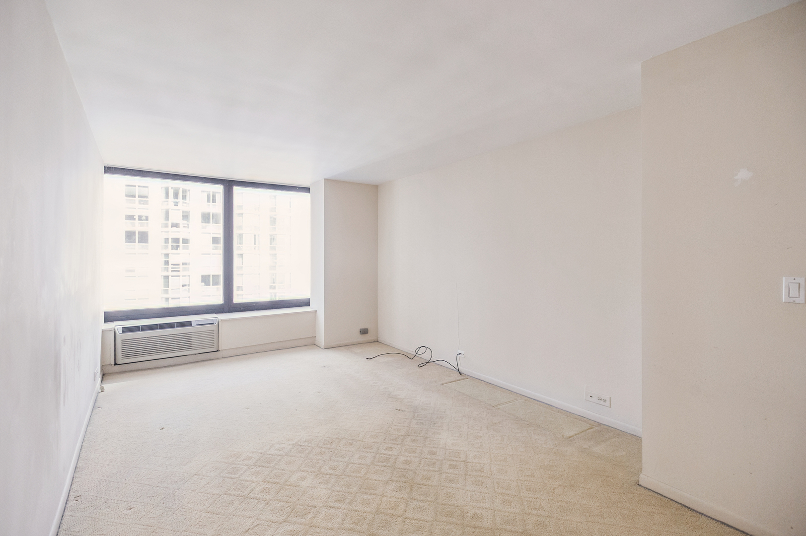 155 N HARBOR Drive Unit: 1508